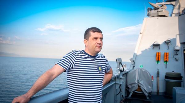miruta se intoarce de la summit ul nato cu corveta cumparata din turcia e trist ca militarii nostri pun mana rar pe o asa nava