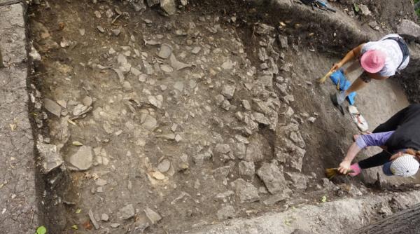 s au incheiat sapaturile la cetatea dacica de la piatra cu lilieci au fost gasite obiecte rare printre care o fibula romana