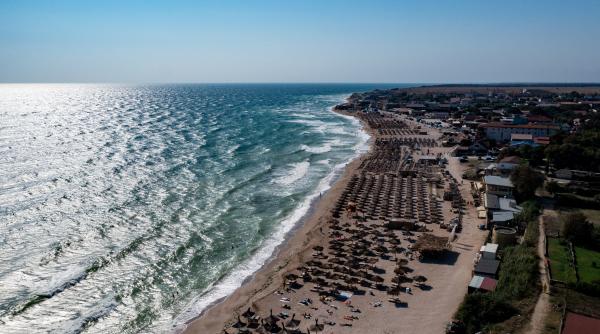 150 000 de turisti sunt pe litoral in acest weekend cei mai multi au mers la mare pentru festivalul beach please