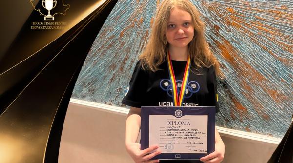 carina viespescu dublu aur international la matematica si informatica in campania 100 de tineri pentru dezvoltarearomaniei