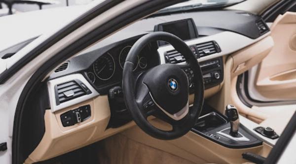 bmw acuza rusia ca fabrica fara permisiunea companiei masini in uzina din kaliningrad rusii au anuntat si lansarea unui x6
