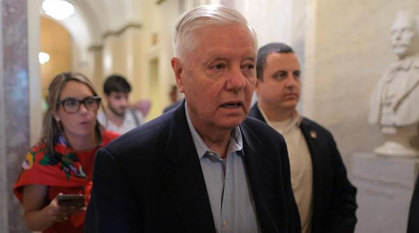 axios ce i a spus lindsey graham lui donald trump cu doar cateva ore inainte sa moara cei doi au vorbit despre rusia