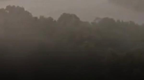 Avertizare meteo de la ANM: Cod galben de furtuni și vijelii în 12 județe și București