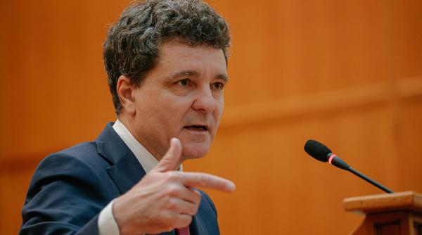 nicusor dan anunta de la paris ca sunt pasi timizi spre conciliere intre partide daca vor guvern tehnocrat voi desemna un premier