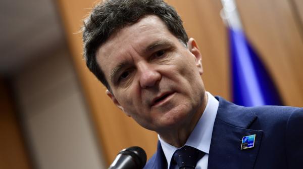 nicusor dan are doua motive pentru care nu accepta aur la guvernare nu este un partid pro occidental si de aici vine blocajul