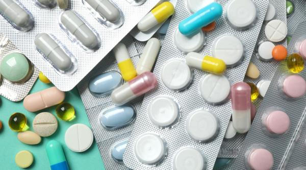 colegiul farmacistilor si organizatiile din domeniu solicita un mecanism predictibil pentru plata medicamentelor