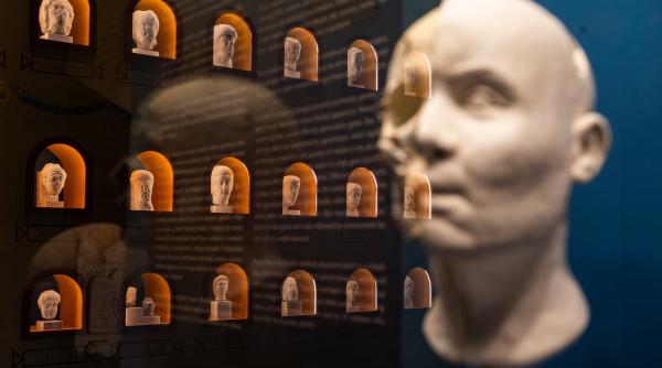 "Cândva eram ca voi": Chipurile romanilor din Antichitate au fost readuse la viață într-o expoziție la Budapesta