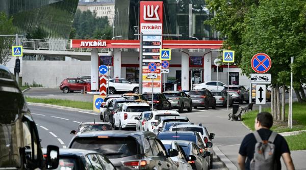 rusia devine dependenta de india pentru benzina companiile ruse cer cantitati tot mai mari de la fostii lor clienti