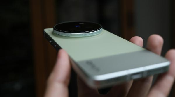 telefonul care schimba felul in care privim fotografia mobila