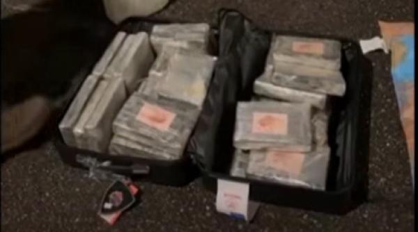 un roman si doi albanezi au fost prinsi in italia cu 111 kg de cocaina ascunse intr un tir