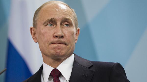criza benzinei din rusia a prabusit popularitatea lui vladimir putin situatia economica e comparata cu penuria din ultimii ani ai urss