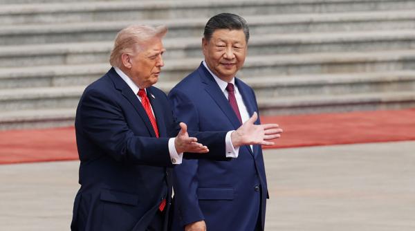 China devine din ce în ce mai simpatică în ochii lumii, în timp ce popularitatea SUA se prăbușește