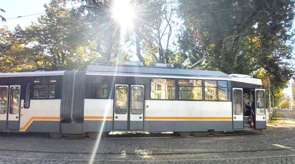 ultimele curse ale tramvaielor tatra in acest weekend primaria capitalei puteti sa va luati ramas bun de la un simbol