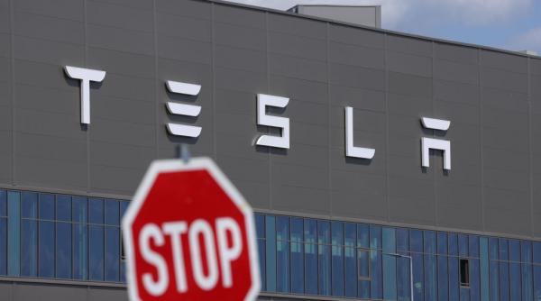 tesla a lansat o bicicleta pentru copii mici fara pedale si fara frane noul model s a epuizat rapid