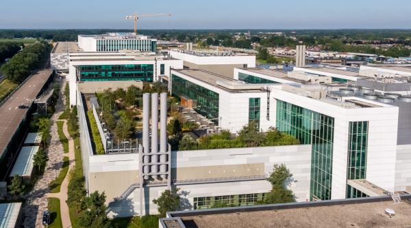 cea mai mare companie tech din ue ofera angajatilor 20 000 de euro bonus daca raman pana in 2030 in sua concedierile continua