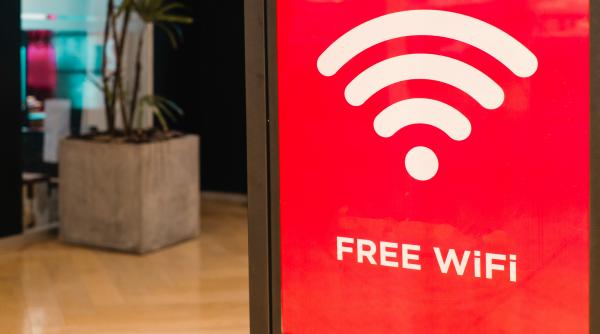 atentie la conexiunile wi fi gratuite din cafenele aeroporturi si hoteluri dnsc vin cu riscuri serioase pentru securitatea ta
