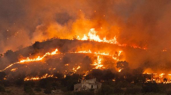 criza majora in spania si franta incendiul de la madrid nu mai poate fi controlat macron a cerut ajutorul armatei