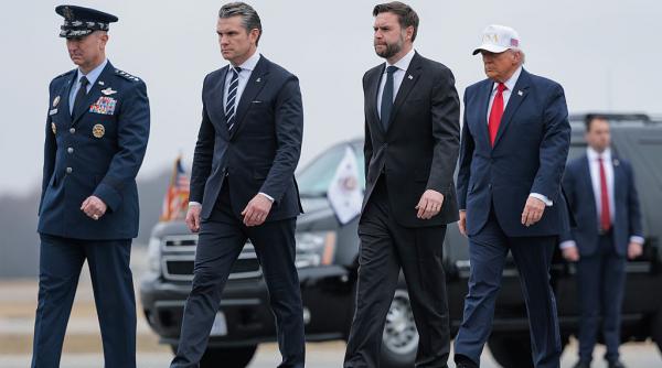 cnn trump a fost avertizat de vance si caine ca escaladarea razboiului poate avea consecinte grave inainte de anuntul pauzei