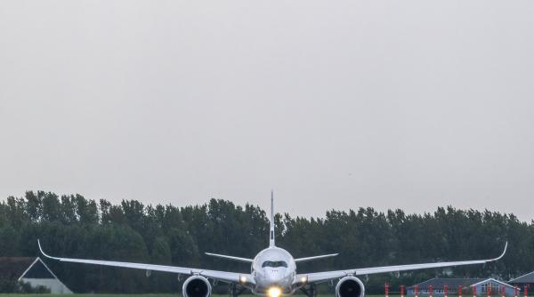 un avion airbus a350 a zburat 24 de ore non stop din australia in franta
