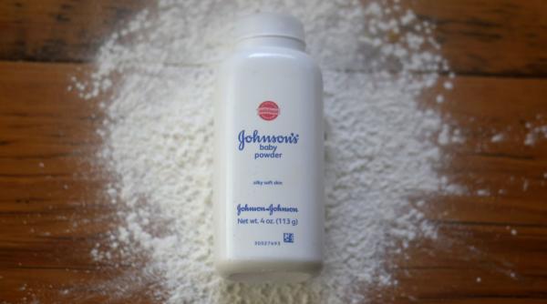 johnson johnson ofera pana la 5 5 miliarde de dolari pentru a solutiona procesele privind pudra pentru bebelusi care ar cauza cancer
