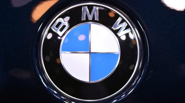 lovitura pentru angajatii bmw constructorul german renunta la 8 000 de posturi incepand din octombrie