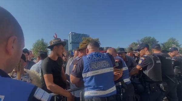 Fermierii din țară protestează la București, acuzând riscul falimentului după interzicerea exportului de oi și capre.