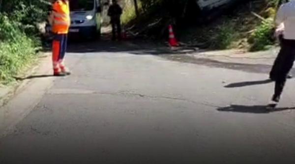 Accident tragic: microbuzul echipei Dinamo 2 s-a izbit de un copac, maseurul a decedat