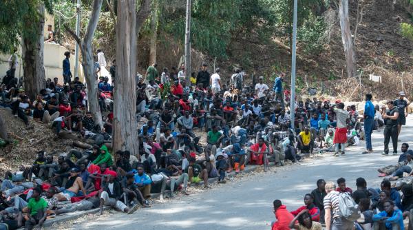 22 de lideri europeni cer reuniune de urgenta dupa criza din ceuta von der leyen niciun migrant nu a intrat in ue