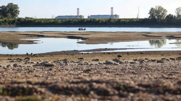 centrala nucleara de la paks din ungaria a fost oprita complet din cauza scaderii dunarii