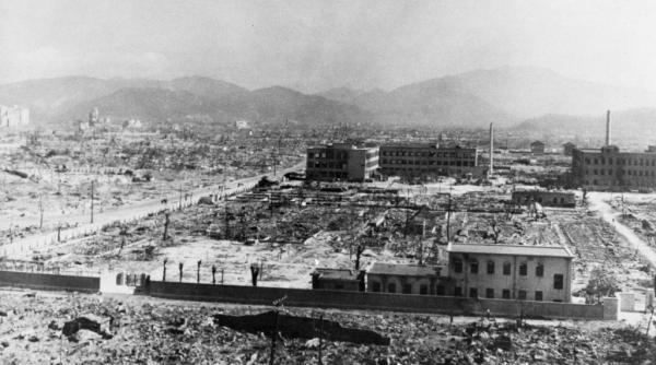 un om de stiinta a studiat materialul care rezultat din norul ciuperca de la hiroshima si a descoperit un nou aliaj