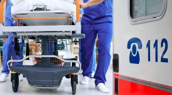 masuri in spitale si la ambulante pentru caldura extrema sunt suplimentate echipajele se verifica stocurile de medicamente de urgenta