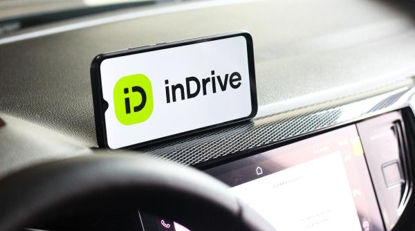 un nou rival pentru uber si bolt vine in romania pasagerii indrive vor putea negocia pretul cursei