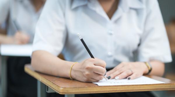 bac 2026 sesiunea de toamna candidatii sustin miercuri proba orala la limba straina ce presupun cele 3 etape ale evaluarii
