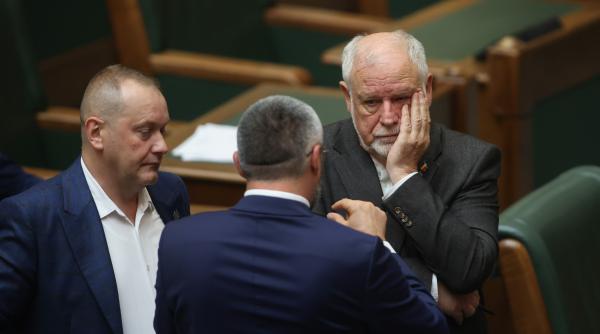 senatorii incurcati de amendamentul aur la legea ani poate fi amanta si o persoana de acelasi sex ce se intampla daca ai doua