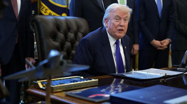 statele unite au dat inapoi 100 de miliarde de dolari pana acum dupa ce curtea suprema a decis ca tarifele lui trump sunt ilegale