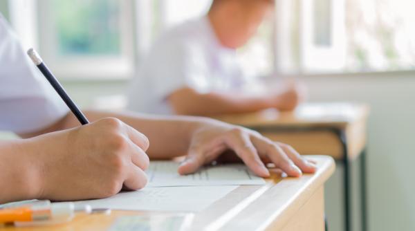 bac 2026 sesiunea de toamna elevii sustin proba de evaluare a competentelor digitale joi si vineri