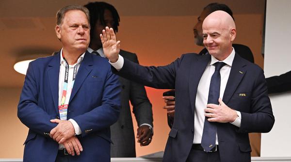 infatimo si a cerut scuze pentru erorile din controversatul plan de a atrage investitori privati si ramane presedintele fifa