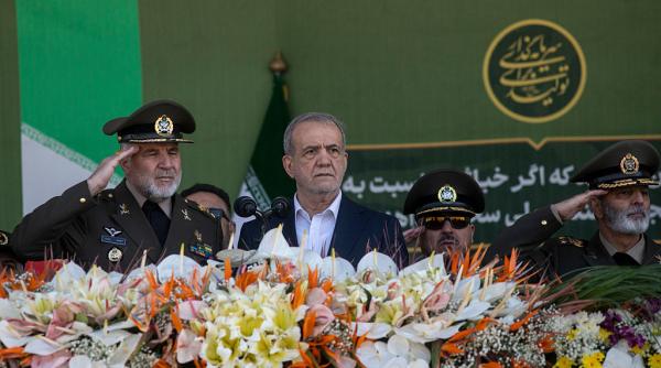 culisele unei intalniri secrete presedintele iranului ar fi vorbit cu mojtaba khamenei intr o masina apoi s a indoit ca era chiar el