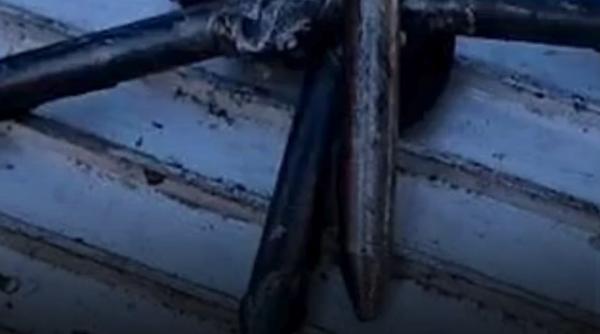 Capcane periculoase pe autostradă. Obiecte metalice ascuţite, pe carosabil