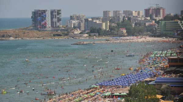 un barbat a murit pe plaja din mamaia a facut infarct cand a intrat in apa