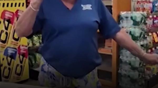 Dansezi și plătești mai puțin: o benzinărie din New York oferă reduceri la pompă