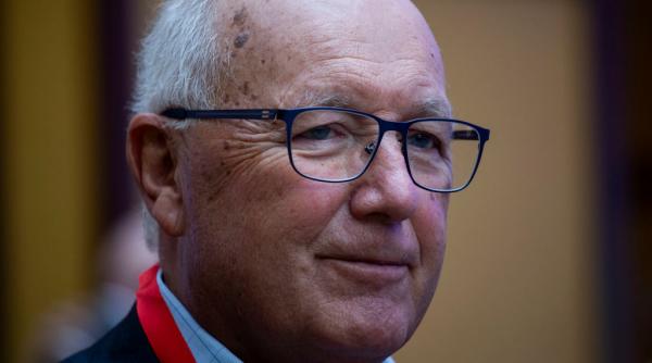 zeci de mii de cetateni cer expulzarea ambasadorului sua din canada a normalizat discursul lui trump despre anexare