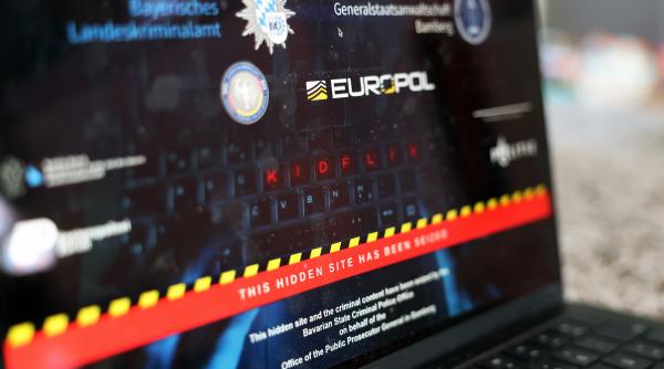 politico noul plan europol pentru stocarea datelor cu caracter personal are riscuri grave pentru viata privata a cetatenilor