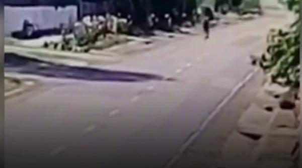 Familia copilului din Brăila lovit de un obiect căzut din cer spune că era o dronă și cere despăgubiri. Se acuză și o mușamalizare