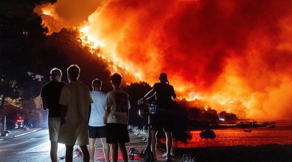 incendiile din croatia se raspandesc cu viteza fulgerului mae a emis avertisment pentru romani 10 oameni la terapie intensiva