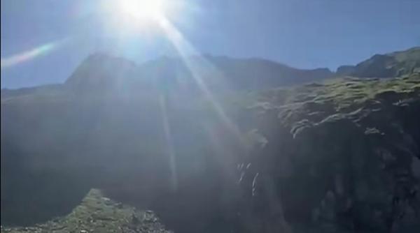 un barbat a murit in fagaras in zona unui lac glaciar zeci de salvamontisti au fost mobilizati la interventie