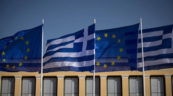 grecia va plati anticipat 13 miliarde de euro din datoria publica pentru ca vrea sa depaseasca italia