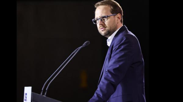 fritz face apel la sustinatori sa se opuna abuzurilor psd prin proteste si mesaje pe retele sedinta usr ca sa i revalideze mandatul