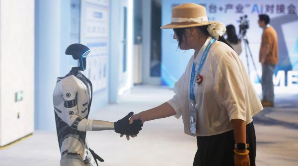 cea mai cunoscuta fabrica de roboti umanoizi din china a dat lovitura pe bursa actiunile au crescut cu peste 600 in ziua lansarii