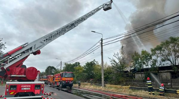 incendiu langa rafinaria lukoil din ploiesti ard aproximativ 1 000 de metri patrati a fost emis ro alert